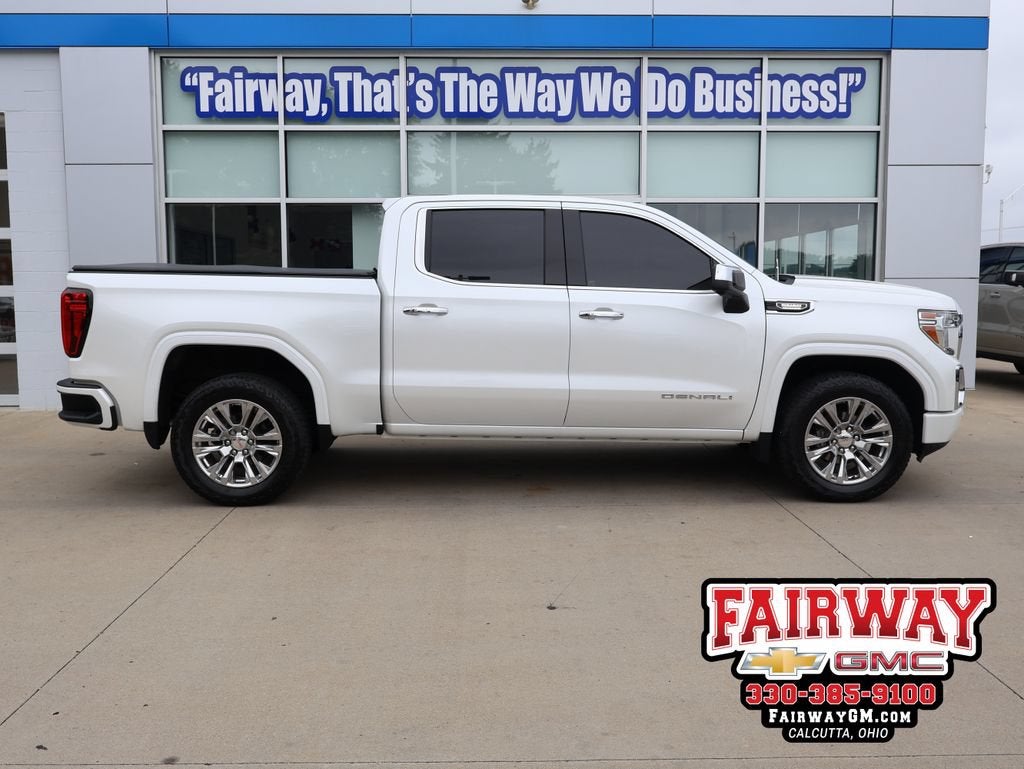 2020 GMC Sierra 1500 Denali in White Frost Tricoat — front three-quarter view