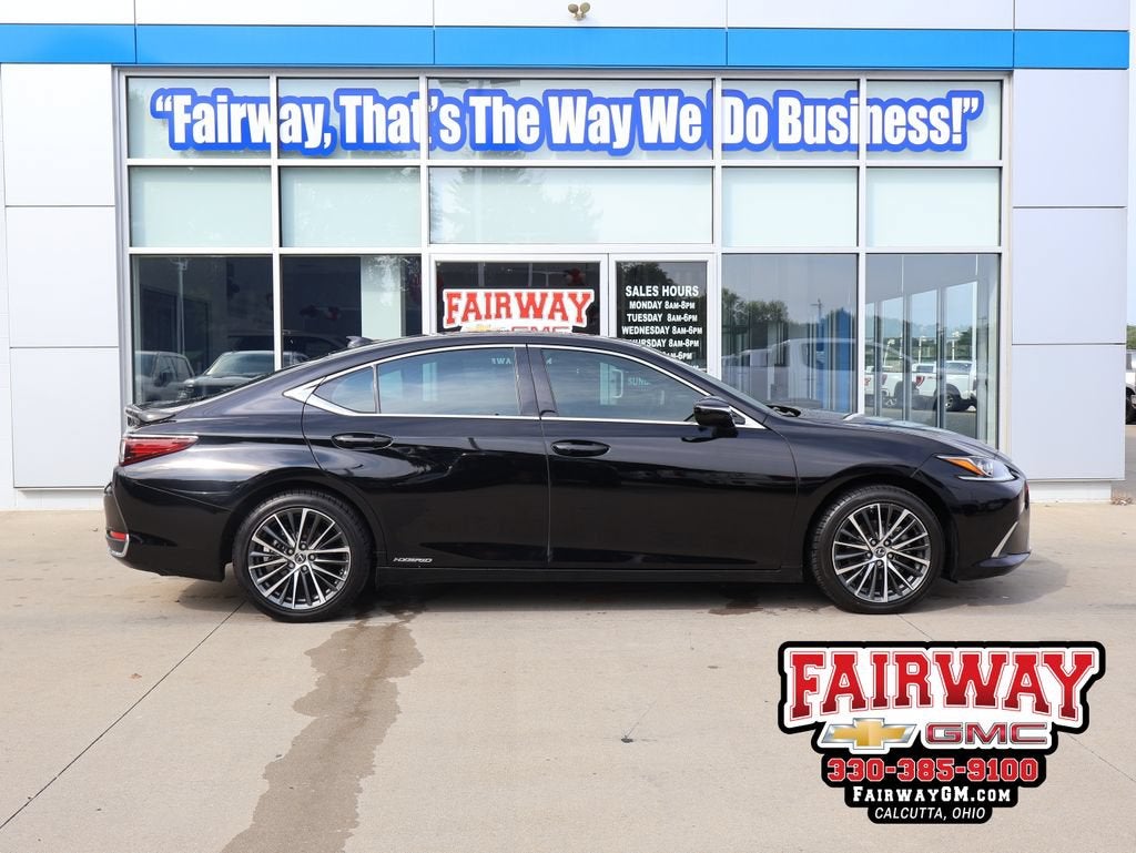 2022 Lexus ES 300h ES 300h in Black — front three-quarter view