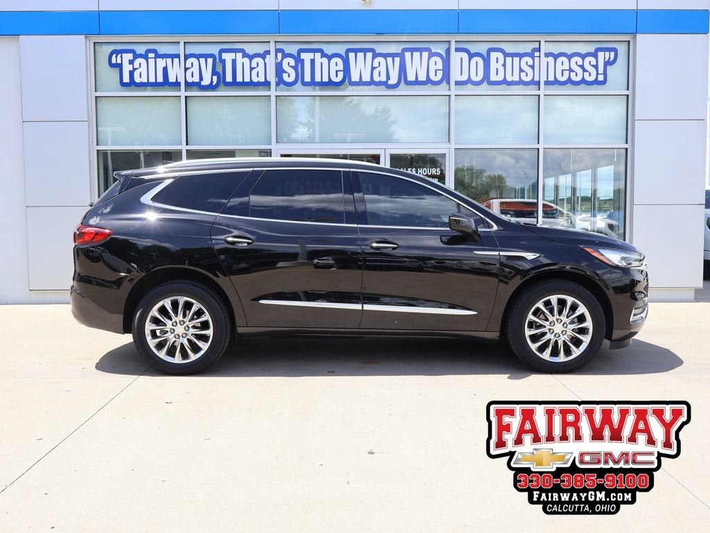 2021 Buick Enclave Essence in Includes Spectra Gray Lower Exterior Accent Color.) — front three-quarter view